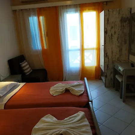 Renia Aparthotel