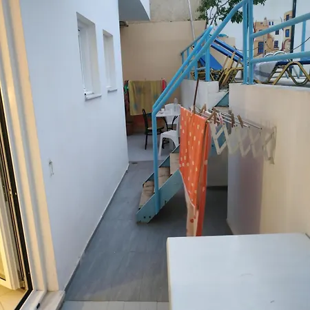 Renia Aparthotel 3*